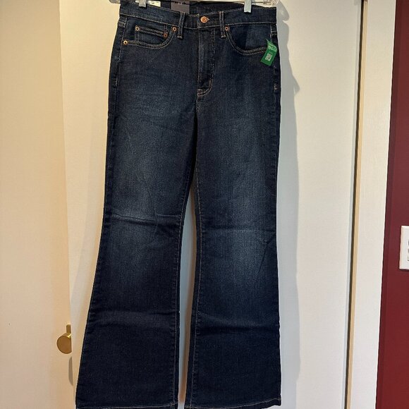 NWT GAP 70s Flare High Rise Jeans - Picture 1 of 3